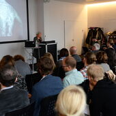 Totale des Publikums und der Vortragenden