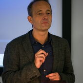 Stefan Weidner trägt vor