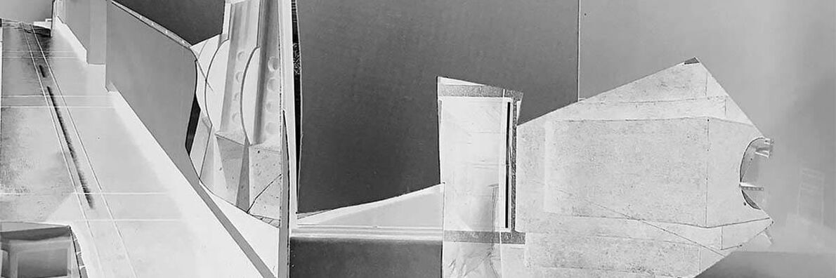 Abstrakte Collage mit einem Hocker in der linken Bildecke.